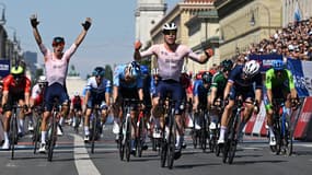 Fabio Jakobsen s'impose au sprint sur les Championnats d'Europe 2022 à Munich.
