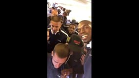 Equipe de France : Les Bleus s'ambiancent avant le décollage pour la Russie