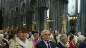 De nombreux fidèles catholiques et musulmans ont rendu hommage au Père Hamel lors d'une messe dans la cathédrale de Rouen ce dimanche