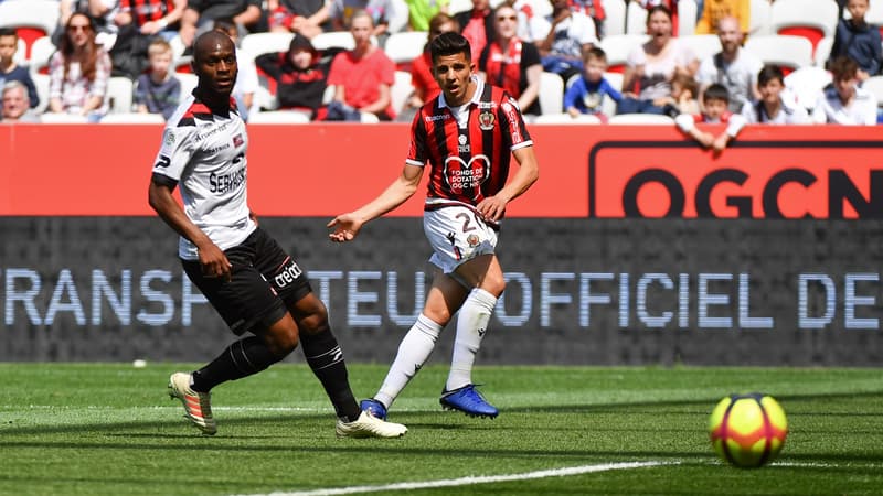 Le but de Youcef Atal (Nice) contre Guingamp