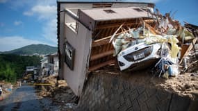 Une maison effondrée dans la province d'Hiroshima après les inondations