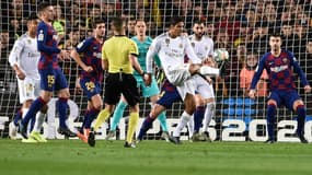 Varane lors du match Barça-Real, le 18 décembre 2019