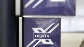 Dexia a annoncé vendredi la suppression de 300 postes sur les 1.300 que compte sa filiale française Dexia Crédit Local de France, dans le cadre de son démantèlement, mais prévoit de reclasser 235 salariés dans différentes entités. /Photo d'archives/REUTER