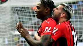 Hernandez et Leao lors de la victoire face à la Fiorentina (1-0)