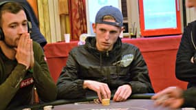 Lapoooonte, du centre de formation de SMCaen à coach de poker