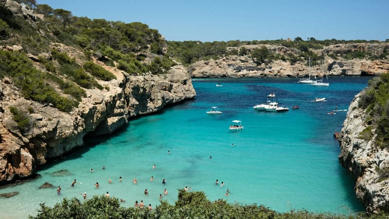 Deux migrants secourus en mer après deux semaines à la dérive au large des Baléares