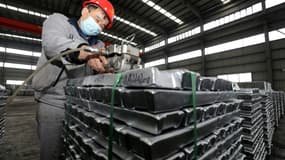 Des lingots d'aluminium dans une usine à Huaibei, en Chine, le 9 février 2022