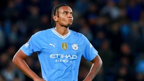 Le Suisse Manuel Akanji pensif après l'élimination de Manchester City en Ligue des champions, le 17 avril 2024