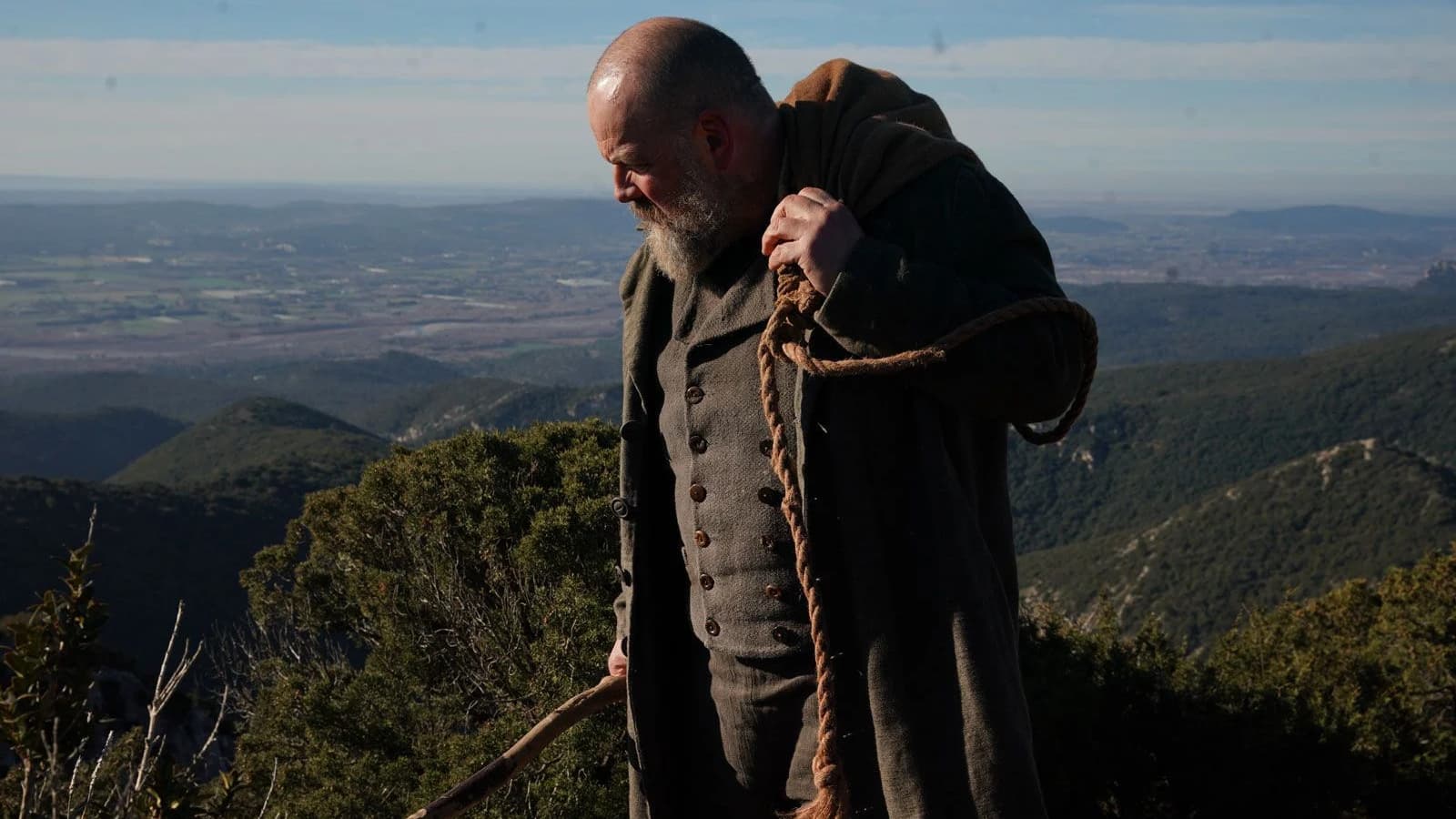 "JEAN VALJEAN": PREMIÈRE BANDE-ANNONCE DU FILM ADAPTÉ DES "MISÉRABLES" AVEC GRÉGORY GADEBOIS