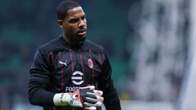 Mike Maignan avec l'AC Milan le 5 février 2025