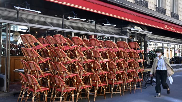 Un restaurant fermé à Paris, le 30 mai 2020