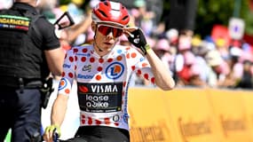 Jonas Vingegaard au départ de la 6e étape du Tour de France 2025, le 10 juillet 2025.