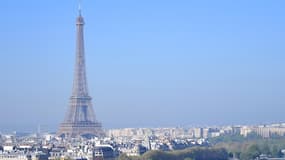 La Tour Eiffel est l'un des monuments qui ne ferme jamais au public.