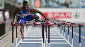 Makenson Gletty a couru seul le 110m haies du décathlon aux championnats d'Europe d'athlétisme à Rome, le 11 juin 2024