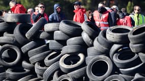 Les forces de l'ordre ont débloqué de force la raffinerie de Fos-sur-Mer 