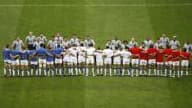 Pour répondre à une avant-match houleuse et au haka, les Français entrent sur la pelouse avec des t-shirts bleu-blanc-rouge.