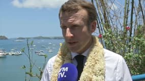 Emmanuel Macron accorde une interview à BFMTV lors de son déplacement à Mayotte, le 22 octobre 2019.