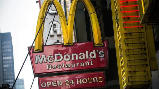 Associations de consommateurs et syndicats européens et américains ont déposé cette semaine une plainte contre McDonald’s, lui reprochant de fixer des loyers excessifs à ses franchisés.