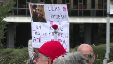 Une pancarte lors de la marche blanche en hommage à Lilian Dejean, agent municipal tué par balle, le 15 septembre 2024