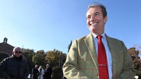 Le maire UMP de Roquebrune-sur-Argens, Luc Jousse, a été condamné à un inéligibilité et 10.000 euros d'amende pour des propos tenus sur les Roms. Il a fait appel.