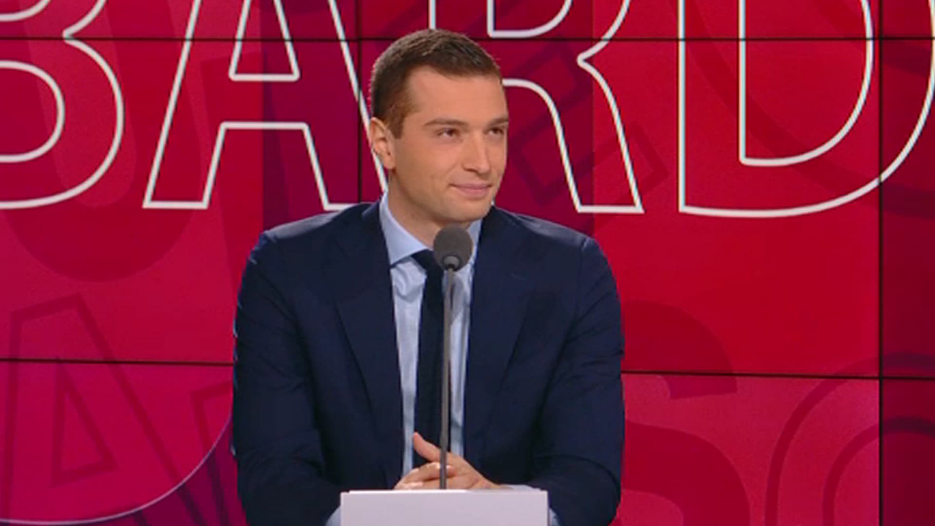 Présidentielle: Pour Jordan Bardella, "c'est Le Choix Entre Emmanuel ...