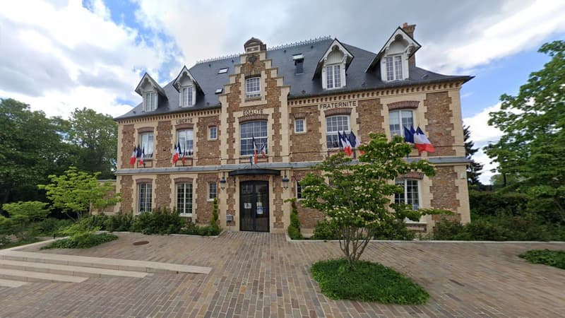 La mairie d'Épinay-sous-Sénart (Essonne), en mai 2024.