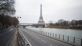 Entre 11 heures et 18 heures, les voitures seront bannies du centre de Paris. Pour se déplacer, il y aura des taxis et des bus, mais pas de VTC.