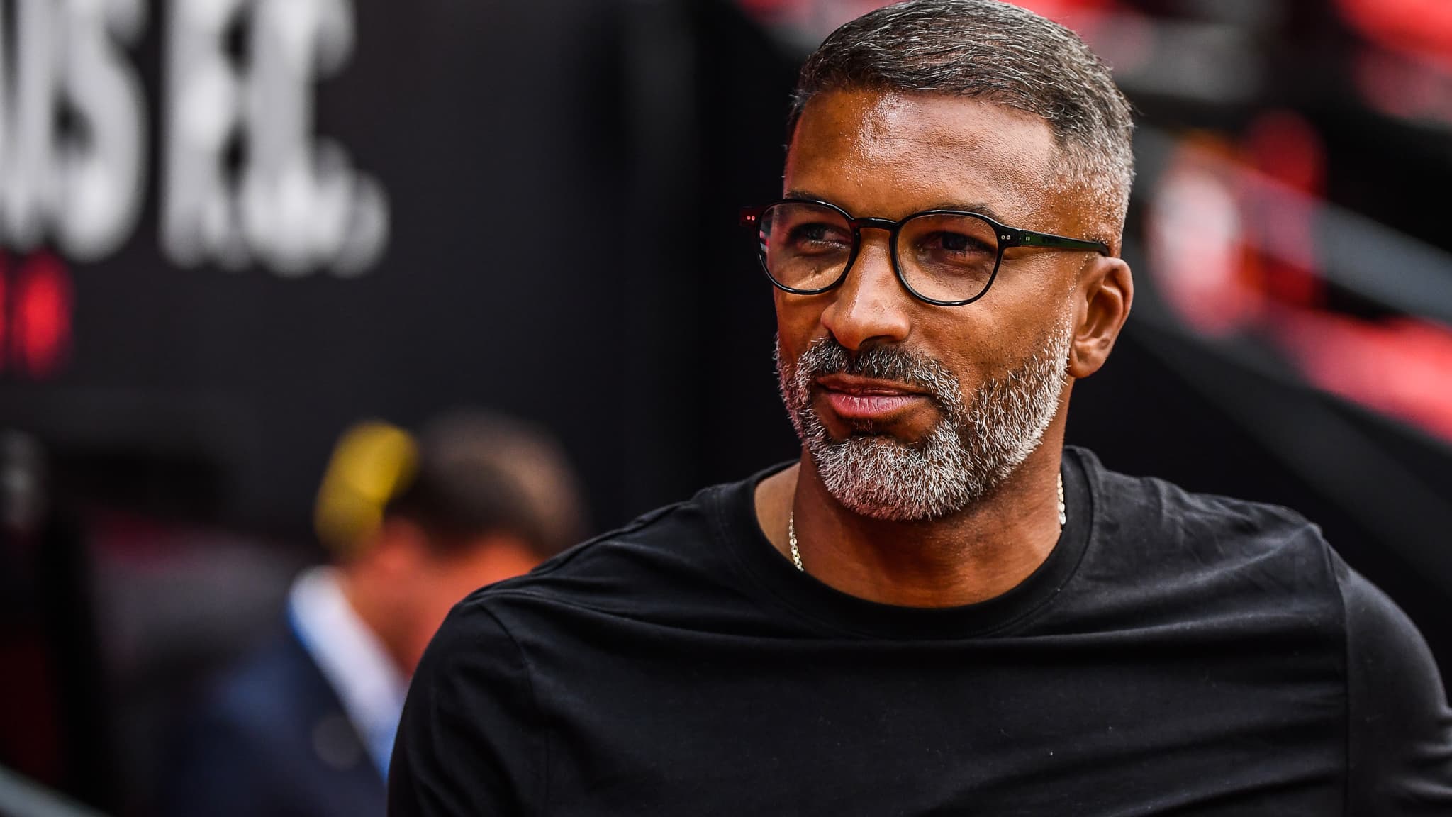 Habib Beye avant le match d'ouverture de la Ligue 1, le 15 août 2025.