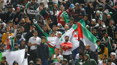 Des supporters de l'Algérie, à Bilda le 29 mars 2022