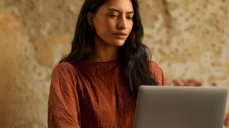 AEO : comment savoir ce que les IA disent vraiment de votre marque ?