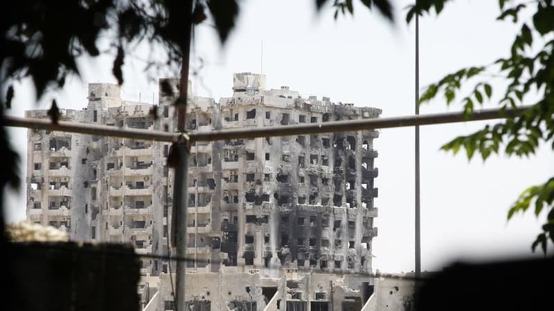 Dans Jobar, un quartier contrôlé par les rebelles dans le centre de Damas, pilonné samedi par l'aviation de Bachar al Assad. La Russie a mis en garde contre l'instauration d'une zone d'exclusion aérienne sur la Syrie, envisagée par les Etats-Unis, tandis