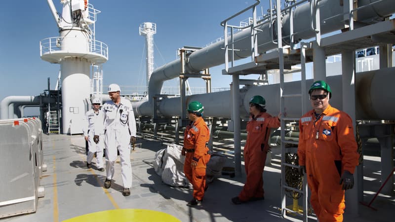 Ils sont payés plus de 8.000 euros par mois en moyenne: alors que les Israéliens se serrent la ceinture, les salaires hors-norme du "EDF d'Israël" font à nouveau grincer des dents