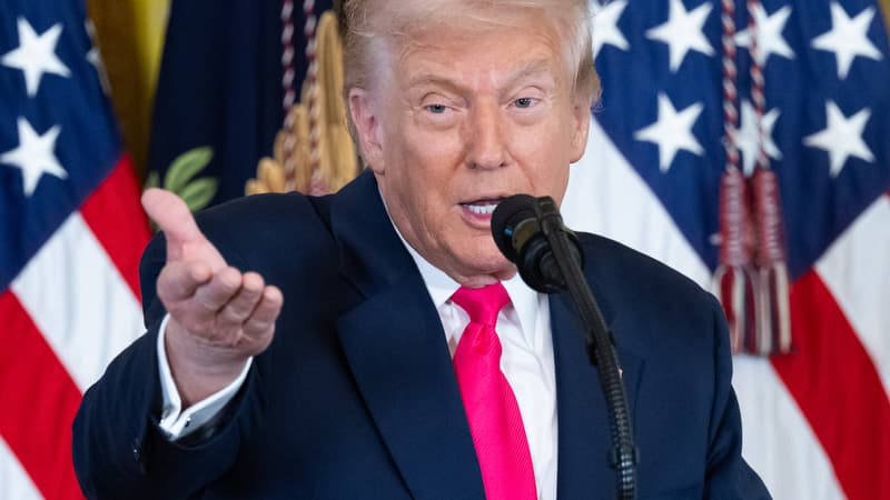 Le président de la BBC s'excuse auprès de Donald Trump mais rejette ses accusations de diffamation