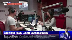 Guerre en Ukraine: le quotidien des journalistes d'une radio locale à Lviv