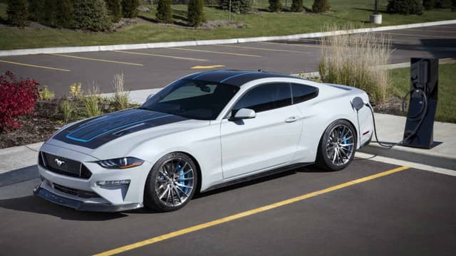 Ford a dévoilé cette semaine la Mustang Lithium, un prototype de Mustang électrique.