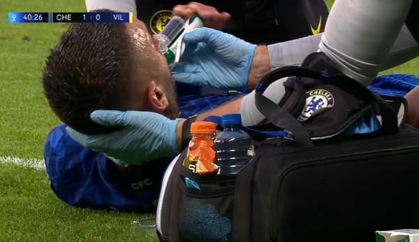 Ziyech soigné pour son épaule douloureuse avec Chelsea