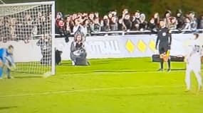 La panenka manquée par le joueur de Châteauroux Antoine Mille face aux Herbiers en Coupe de France, le 6 janvier 2024.
