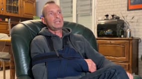 Mickael a été touché par une pierre lancée par deux individus du haut d'un pont alors qu'il conduisait son véhicule