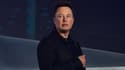 Elon Musk, patron de Tesla, a fait plonger le cours de l'action après plusieurs tweets déconcertants.