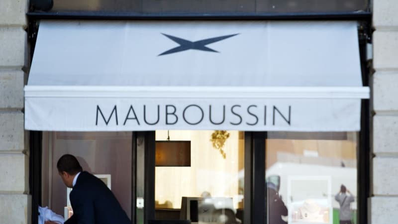 La boutique de Mauboussin, l'un des grands noms de la haute joaillerie française, située Place Vendôme à Paris