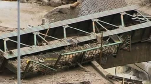 Typhon Neoguri au Japon a provoqué d'impressionnantes coulées de boue à Nagano