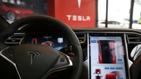 Tencent investit dans Tesla