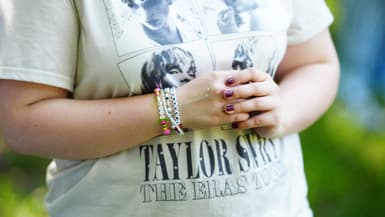 Une fan de la megastar Taylor Swift lors d'un pic-nic organisé en marge de la tournée The Eras Tour en août 2024 à Vienne.