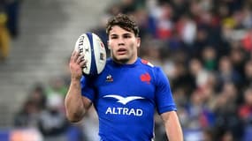 Le demi de mêlée des Bleus Antoine Dupont lors du test-match remporté face aux All Blacks au stade de France, le 20 novembre 2021 