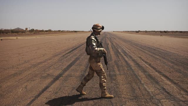 Un militaire français au Sahel