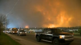 Des dizaines de milliers de personnes ont dû fuir la ville de Fort McMurray, ravagée par les feux de forêt.