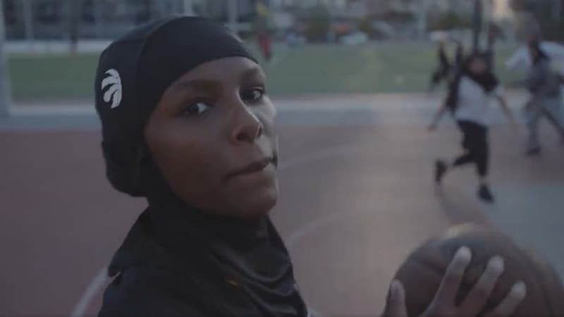 Les Raptors lancent leur hijab