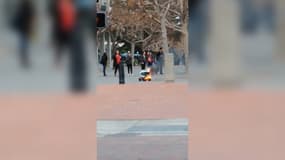 Le robot de livraison KiwiBot prend feu en pleine rue