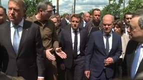 Emmanuel Macron à Irpin le 16 juin 2022 lors de son premier déplacement en Ukraine depuis l'invasion russe