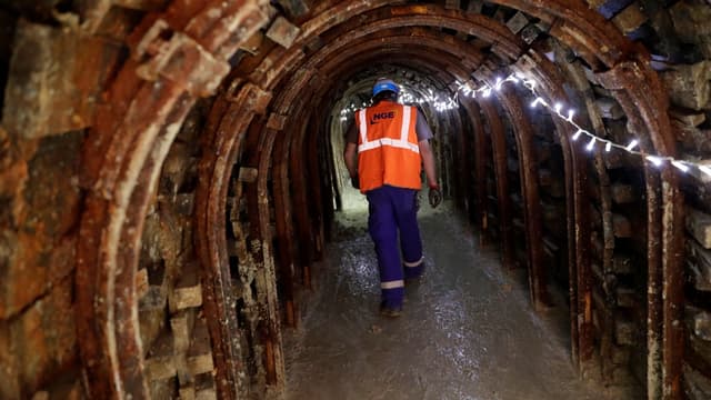 Le budget du futur métro "Grand Paris Express" a totalement dérapé, dénonce la Cour des comptes.